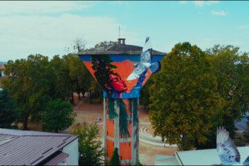 Un turn de apă din Lugoj devine lucrare de artă urbană. CODRU continuă campania „Nature Remembers You” dincolo de festival